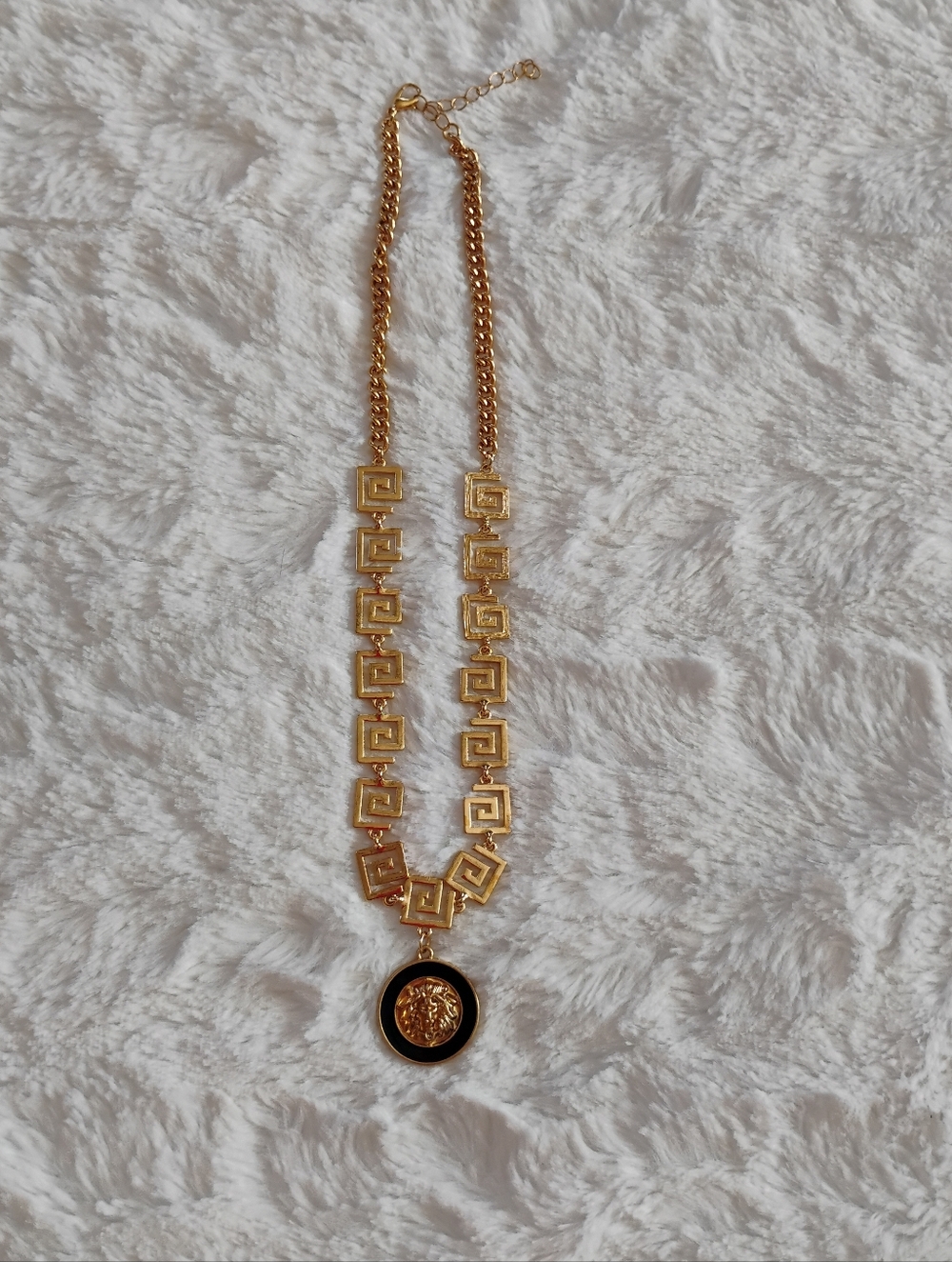 New Gold Tone Enamel Lion Head Necklace